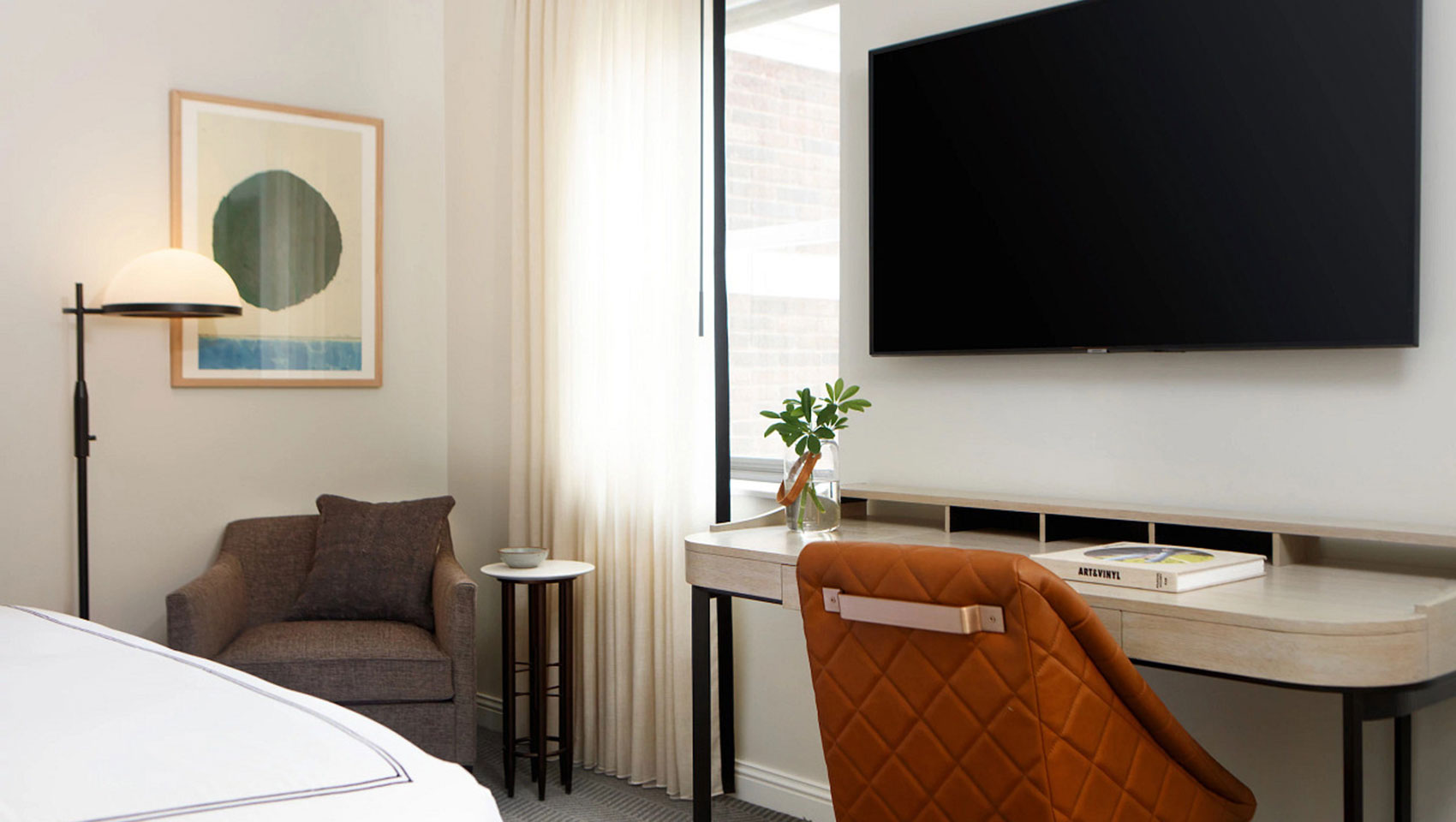 accessible guestroom with desk and TV